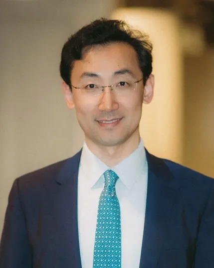 Zhongqi Shi