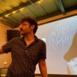 photo of Andrew Kahn
